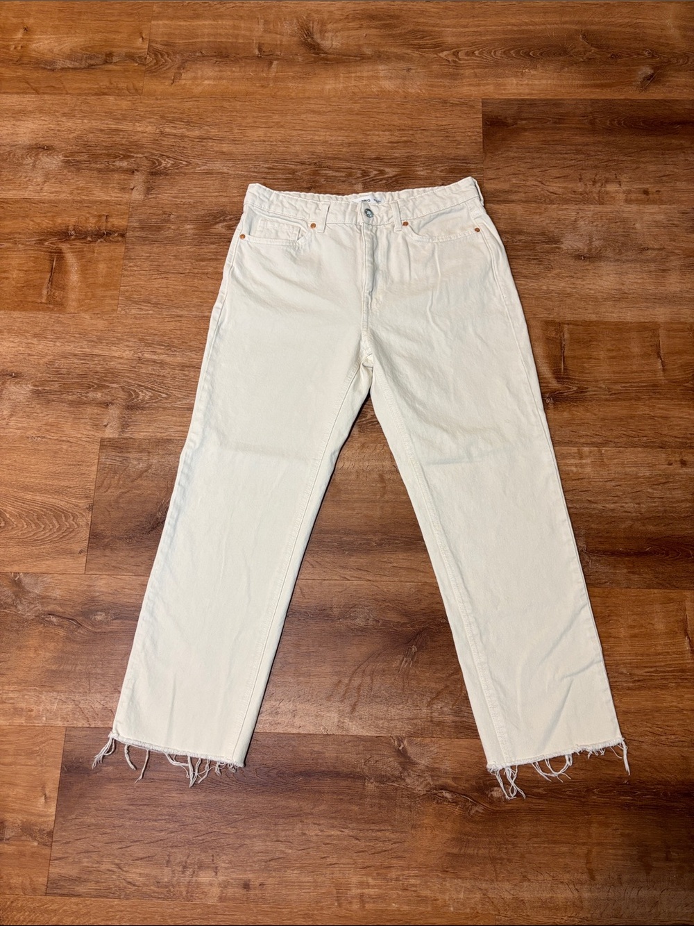 Mango Blanca Mid-Rise Off-White Straight Jeans size 8 - women’s jeans